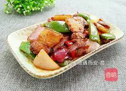 Illustration of how to make twice-cooked pork with green pepper 12