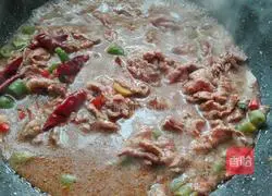 Illustration of how to make boiled beef slices 11