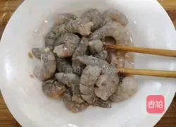 Illustration of how to make king oyster mushrooms and shrimps 6