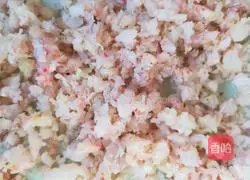 Illustration of how to make shrimp and chrysanthemum balls 4