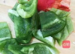 Illustration of how to make fried squid with green pepper 1