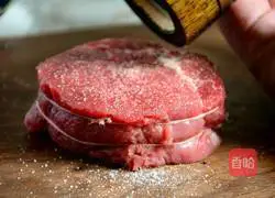 Henry IV Filet Mignon Recipe Illustration 3