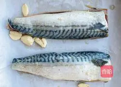 Illustration of grilled herring 5