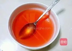 Illustration of how to make six-inch strawberry mousse 17