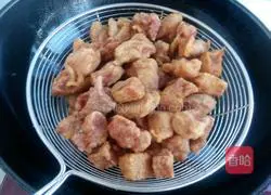 Illustration of how to make cherry meat 8