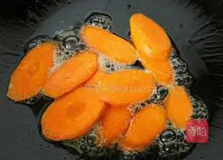 How to make fried poached eggs Illustration 6