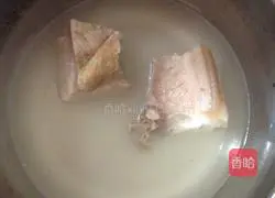 Illustration of how to cook twice-cooked pork with cabbage 1