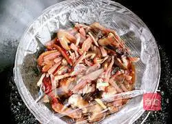 Illustration of the ancient family method of steaming eggplant 3