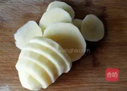 Illustration of how to make banana mashed potatoes 2