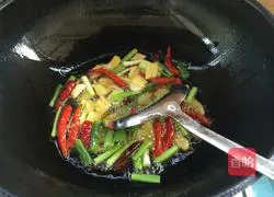 Illustration of how to make potato spicy chicken 8