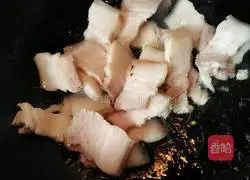 Illustration of the recipe of twice-cooked pork with garlic sprouts 9