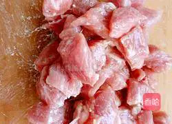 Illustration of how to make stir-fried pork belly 3 cubes 2