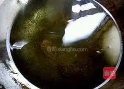 Illustration of how to make oiled crayfish 7