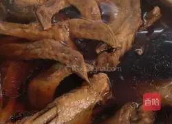 Illustration of braised duck wings 3