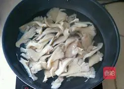 Illustration of Sichuan style roasted oyster mushrooms 2