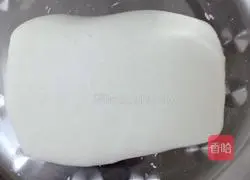 Illustration of how to make fresh meat glutinous rice balls 5