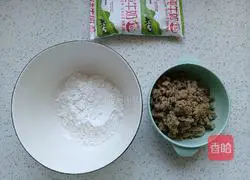 Illustration of how to make glutinous rice balls, milk and mung bean paste 2