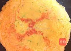 Illustration of how to make cucumber, meat floss and tomato sauce egg pancake 10