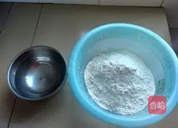 Illustration of how to make salt and pepper hand-pulled biscuits 1