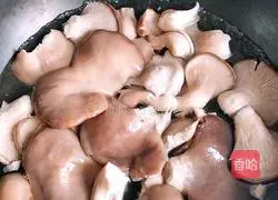 Illustration of how to make sausage and steamed mushrooms 2