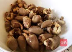 Illustration of braised chicken hearts 2