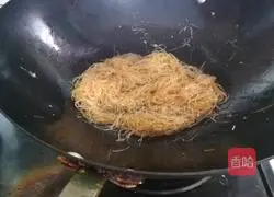 Illustration of how to make garlic vermicelli with open side shrimps 6