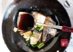 Illustration of braised mackerel tofu recipe 6