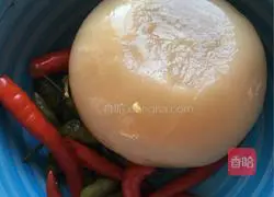 Chongqing Sour Radish Crucian Carp Recipe Illustration 1