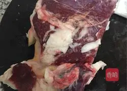 Illustration of how to make potato beef brisket 1