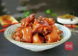 Illustration of Braised Pork Trotters 14