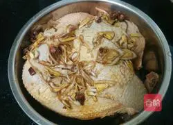 Illustration of how to make beggar's chicken 3