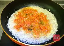 Illustration of how to make tomato sauce pasta 5