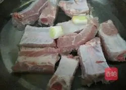 Illustration of how to make sweet and sour ribs 2