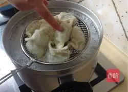 Illustration of how to make Bayu Dumplings 17