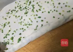 Illustration of how to make hand-shredded biscuits 7