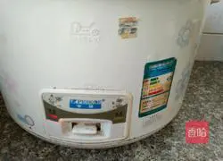 Illustration of how to make rice cooker sauced pig's trotters 14