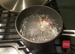 Pickled Pepper Phoenix Illustration of how to make claws 6