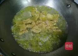 Illustration of how to make crispy pork in sour soup 10
