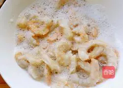 Illustration of how to make stir-fried shrimp 3