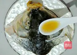Illustration of how to make fish head with chopped pepper 4