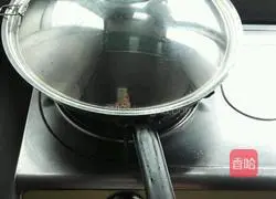 Illustration of how to make beer duck legs 10