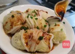 Illustration of how to make cabbage rolls 7