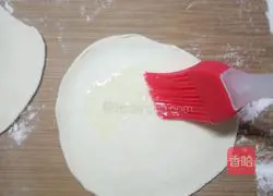 Illustration of how to make spring pancake skin 2
