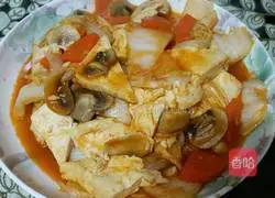 Illustration of how to cook tofu with mushrooms and cabbage in tomato sauce 3