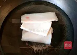 How to make cold pork rind rolls Illustration 2