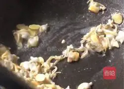 Illustration of Laoganma's fried rice cake 3