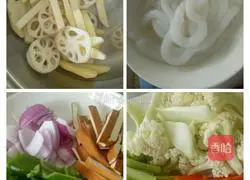 Illustration of how to make Spicy Hotpot Pork Ribs, Chicken Feet and Shrimp 2