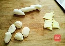 Illustration of braised crayfish in oil 5