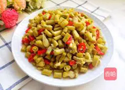 Illustration of homemade sour beans 11