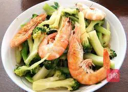 Illustration of how to make shrimps and broccoli 3